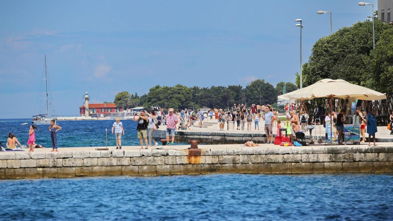 Barbara With Private Parking In The Garage Zadar Exterior foto
